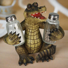 alligator glass salt and pepper shakers